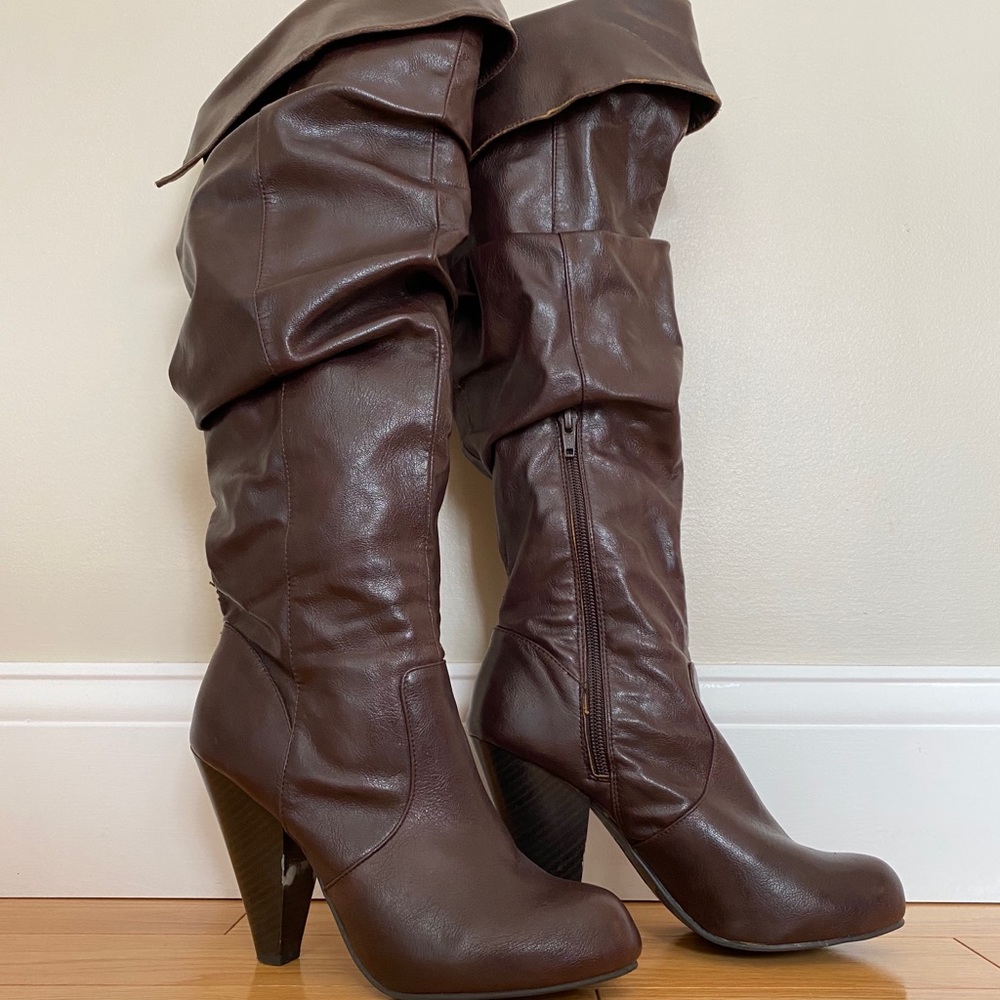 Used UNLISTED Kenneth Cole Women’s Knee High Boots